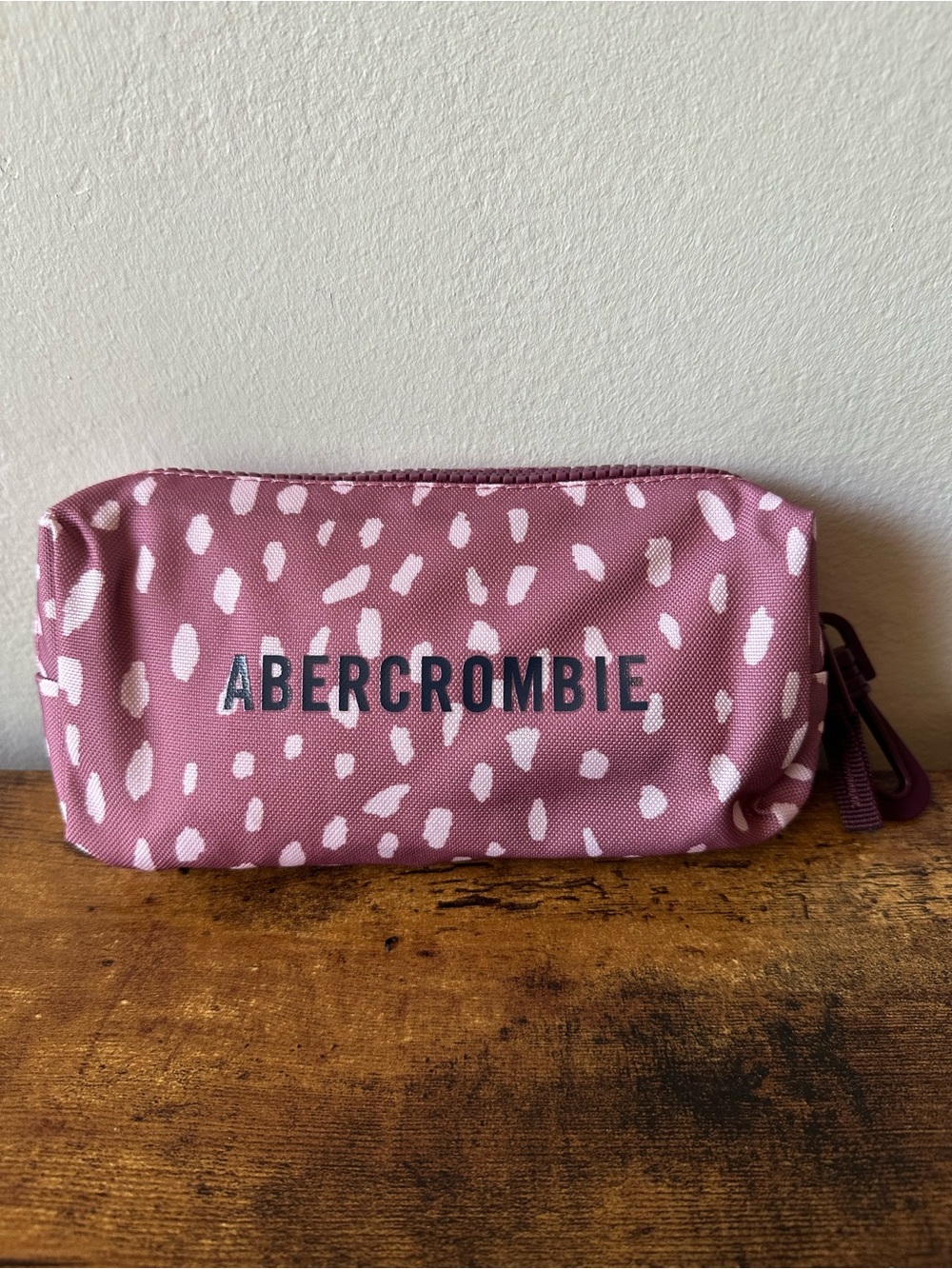 Abercrombie & Fitch Rose Pink Spotted Pouch Keychain For Cosmetics, Pens NWOT